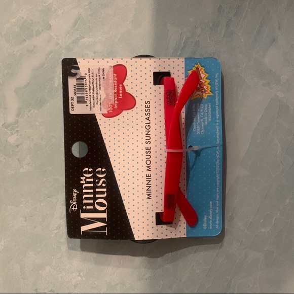 Minnie Mouse Sunnies and Giant Pencil - Picture 3 of 4